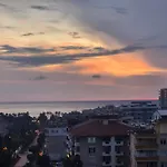 公寓 Toros Bulvar Cozy Fancy Sea View Next To The Mall And Near To The Beach, In The Mid Of Alanya Mahmutlar! 马赫姆拉