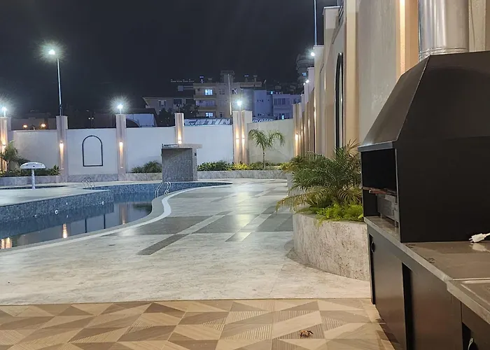 Toros Bulvar Cozy Fancy Sea View Next To The Mall And Near To The Beach, In The Mid Of Alanya Mahmutlar! Daire *